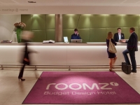  Vacation Hub International | Roomz Hotel Vienna Room