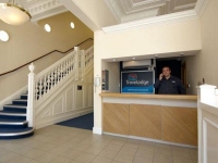  Vacation Hub International | Travelodge Edinburgh Learmonth Room