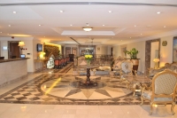  Vacation Hub International | Sheraton Khalidiya Hotel Room