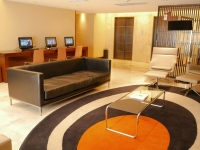  Vacation Hub International | Hotel 725 Continental Room