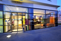  Vacation Hub International | Balladins Gennevilliers Hotel Room