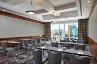  Vacation Hub International | Loews Hollywood Hotel Room