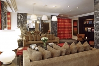  Vacation Hub International | Plaza Tour Eiffel Hotel Room