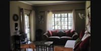  Vacation Hub International | Mackers Riverbend Cottages - Kingfishers Nest Room