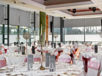  Vacation Hub International | The Connacht Hotel Room