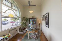  Vacation Hub International | Quest Napier Room