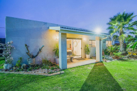  Vacation Hub International | Sunrock Guesthouse Room