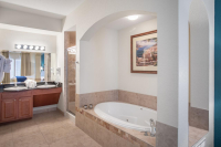  Vacation Hub International | Lake Buena Vista Resort Village & Spa Room