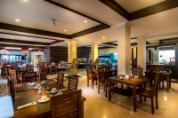  Vacation Hub International | Champlung Mas Hotel Room