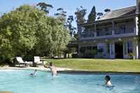  Vacation Hub International | In the Vine Country House & Spa Room