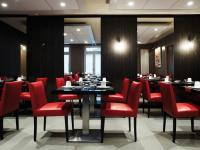  Vacation Hub International | New Hotel Opéra Room