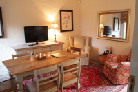  Vacation Hub International | The French Cottage Room
