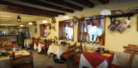  Vacation Hub International | Hotel Tintoretto Room