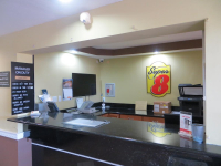  Vacation Hub International | Super 8 by Wyndham Fort Myers Room