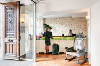  Vacation Hub International | Hôtel Lorette Astotel Room