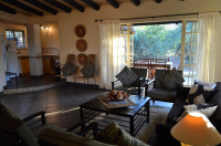  Vacation Hub International | Kruger River Villas - Lions Gate Room