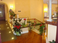  Vacation Hub International | Hotel Dina Room