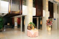 Vacation Hub International | King Garden Hotel Room