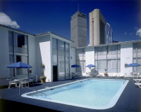  Vacation Hub International | The Midtown Hotel Room
