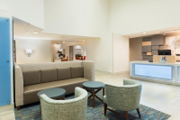 Vacation Hub International | Holiday Inn Express & Suites Nearest Universal Orlando Room