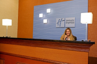  Vacation Hub International | Holiday Inn Express New York-Brooklyn Room