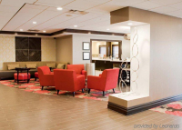  Vacation Hub International | Hampton Inn Ridgefield Park Room