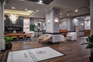  Vacation Hub International | Claridge House Room