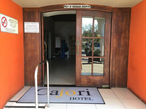  Vacation Hub International | Cajori Hotel Room