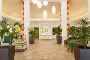  Vacation Hub International | Hilton Garden Inn Roseville Room