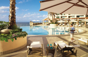  Vacation Hub International | Four Seasons Hotel Alexandria Room