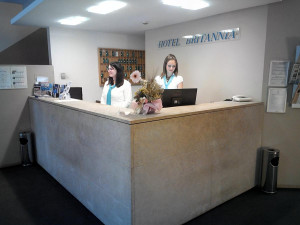  Vacation Hub International | Hotel Britannia Room