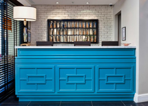  Vacation Hub International | Center Chic Hotel Room