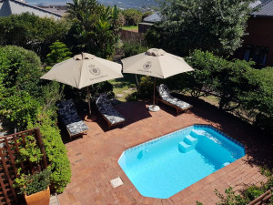  Vacation Hub International | Dolphin Dunes Guesthouse Room