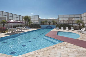  Vacation Hub International | Wyndham Garden Convention Nortel Room