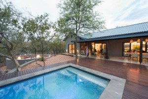  Vacation Hub International | Bushwillow Private Villa Room