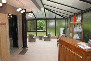  Vacation Hub International | Hostellerie la Vieille Ferme Room