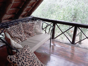  Vacation Hub International | African Sky Bed & Breakfast Room