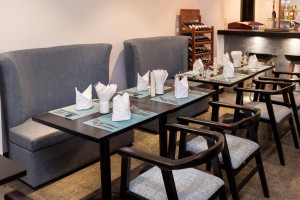  Vacation Hub International | Hotel De L'Homme Room