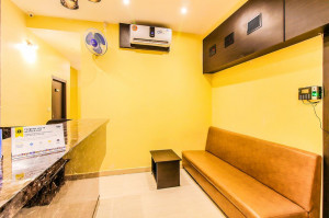  Vacation Hub International | FabHotel Abad Inn Colaba Room