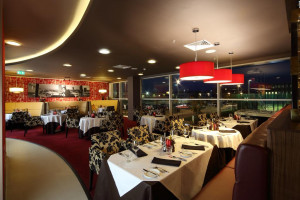  Vacation Hub International | Holiday Inn Manchester - MediaCityUK Room