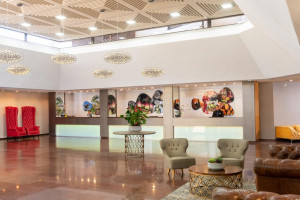  Vacation Hub International | Leonardo Hotel Room