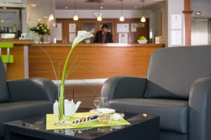 Vacation Hub International | Dorint Hotel Köln-Junkersdorf Room