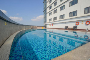  Vacation Hub International | Grand Alora Hotel Room