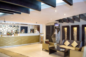  Vacation Hub International | Al Waleed Palace Hotel Apartments - Oud Metha Room