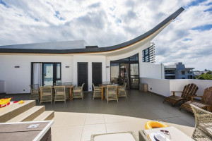  Vacation Hub International | Life in Blue: Azuri Residences Room