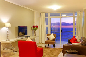  Vacation Hub International | The Waves 1002 Room