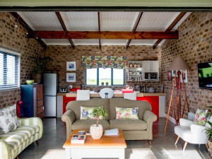  Vacation Hub International | Libertas Guest Farm - Friesland Cottage Room