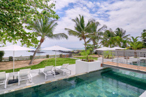  Vacation Hub International | Les Estivales Beachfront Suites and Penthouses by LOV Room