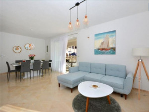  Vacation Hub International | 4 Bedroom Villa with Pool in Split City, sleeps 6-10 Room