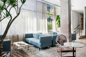  Vacation Hub International | The LINE Los Angeles Room